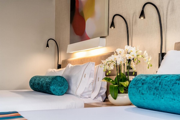 Century Park Hotel LA image 4